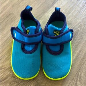 Kids speedo water shoes